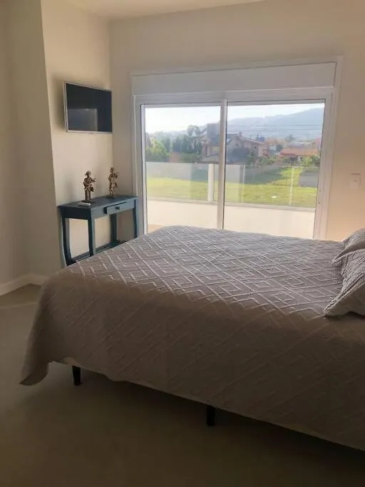 Sol Nascente Apartman Garopaba 0*,  Brazília